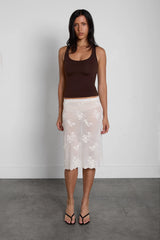 SCOOP NECK CROPPED TANK TOP