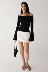 OFF THE SHOULDER TRUMPET SLEEVE TOP