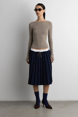 OPEN BACK LONG SLEEVE TOP