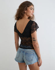 Warita Underbust Top in Lace Black