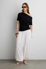 BOAT NECK TOP WITH SHIRRED SIDE DETAIL