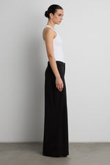 FORM SCOOP NECK TANK TOP