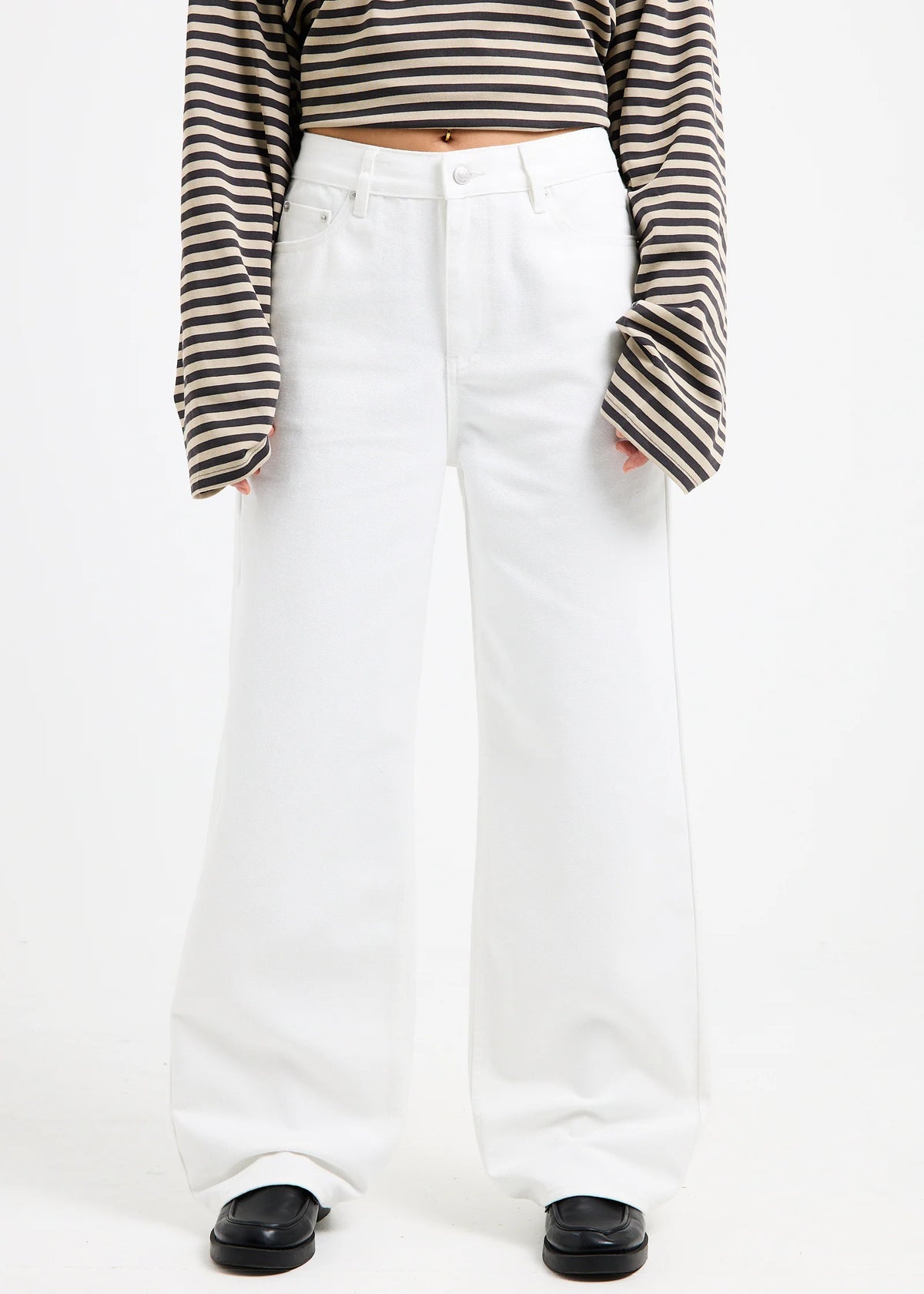 Alexa Mid Rise Relaxed Denim Jeans