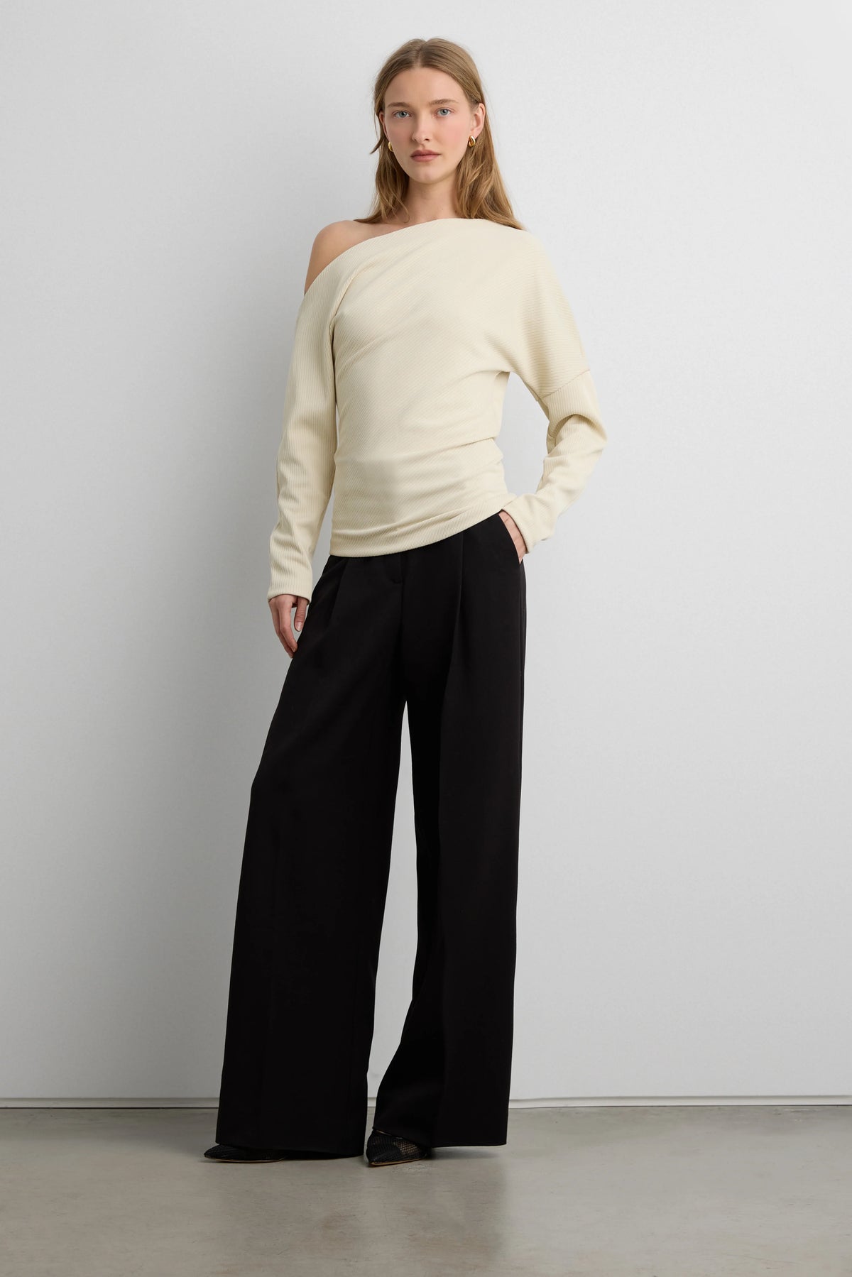 RIBBED KNIT OFF-SHOULDER DRAPED TOP